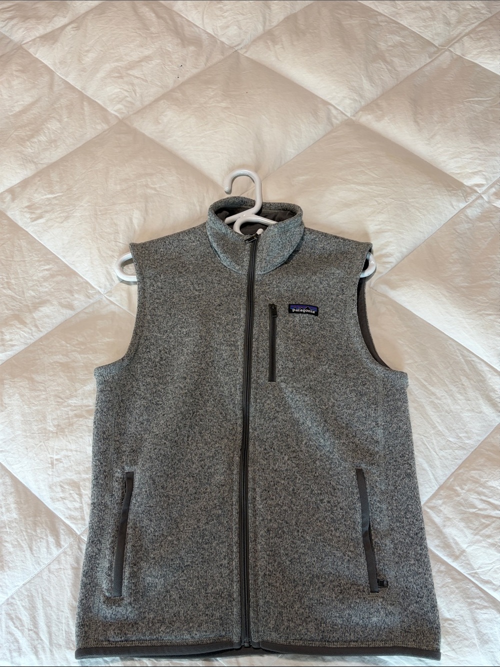 Patagonia Men’s Heather Gray Fleece Vest